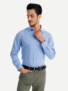 Niebieska koszula męska